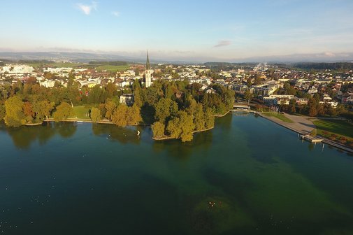 Ausflug zum Zugersee Blick auf Zug und den See