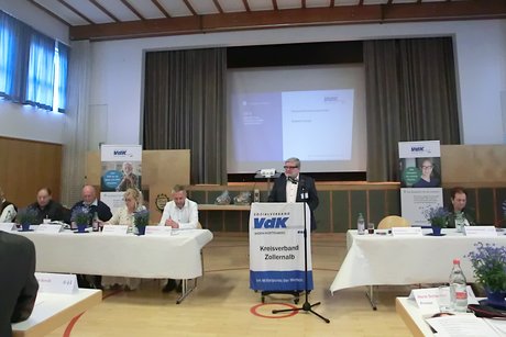 Orts- und Kreisverbandsvorsitzender Roland Sauter bei seiner Ansprache.