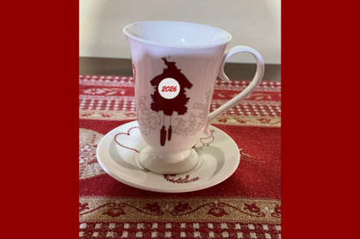 Kaffeebecher mit Jahreszahl 2026