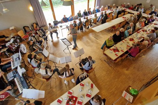 Volles Haus beim Herbstfest