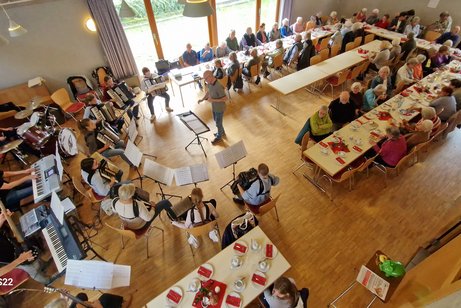 Volles Haus beim Herbstfest