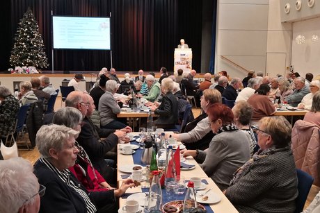 Winter-/Adventsfeier 2025 - Begr&uuml;&szlig;ung der Ehreng&auml;ste