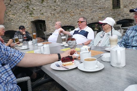 Burg Hornberg Terrasse
