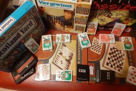 Karten-und Brettspiele