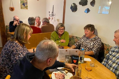 Besennachmittag Frohe Runde