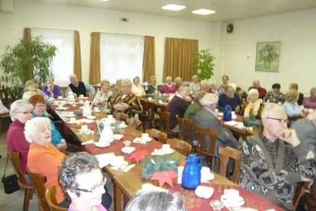 Ein gutbesuchter Raum