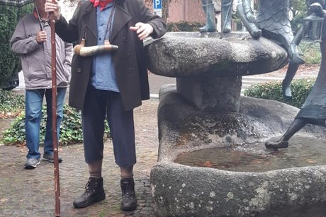 Sauhirt vor Narrenbrunnen