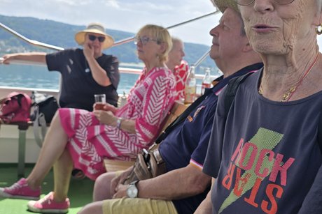 Mitglieder und G&auml;ste