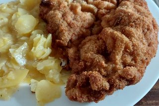 Schnitzel mit Kartoffelsalat