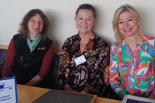 Die drei Frauen vom VdK: Frauenvertreterin Ulrika Maier, 2. Vorsitzende Luise Stefan und Schriftführerin Bettina Dreher (von links).