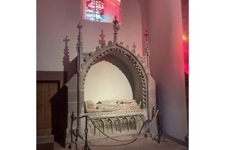 Grab des Stifters der Abtei Graf Eberhard Grab des Stifters