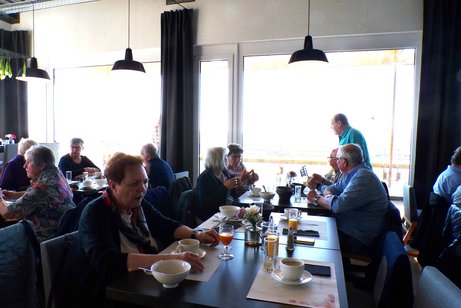 Im "K77" in Radolfzell beim Fr&uuml;hst&uuml;ck