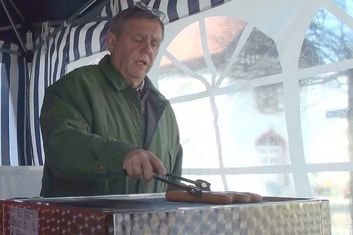 Grillwurststand von Oktober bis März