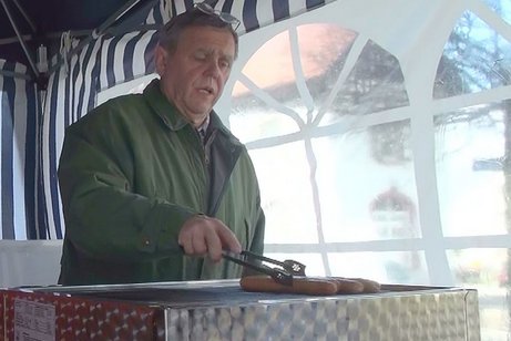 Grillwurststand von Oktober bis März