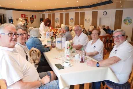Der Vorstandstisch