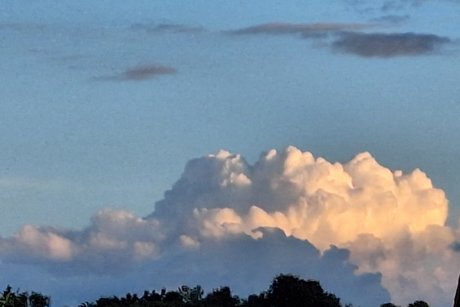 Vielleicht ein schneebedektes Gebirge?