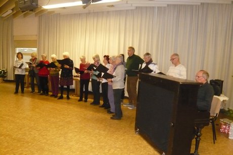 Bürger-Chor mit musikalischer Begleitung Bürger-Chor mit musikalischer Begleitung