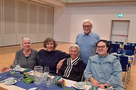 Herbstfest 2025 Herbstfest 2025 - Gruppenbild mit der stellv. Vorsitzenden Annette Kusche