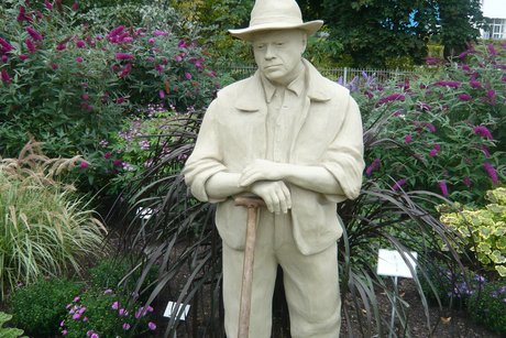 G&auml;rtnerskulptur