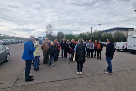 Besuchergruppe bei Arverio