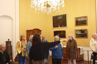 Mitglieder des OV Calw bei einer Führung im Bruchsaler Schloss