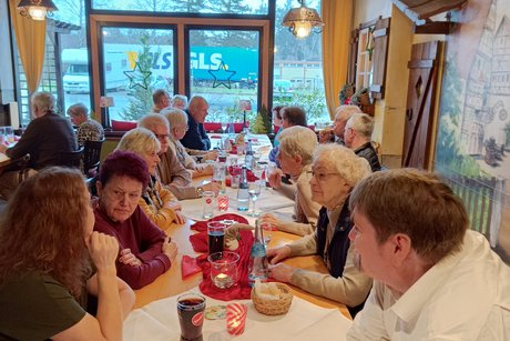 Mitglieder des Ortsverbands Althengstett Gechingen bei der Weihnachtsfeier