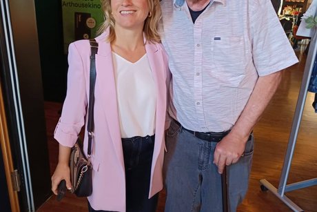 Nebeneinander stehen VdK Präsidentin Verena Bentele und unser Beisitzer Rüdiger Hasberg