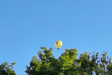 Ein Fesselballon am frühen Morgen über unserem Bühlertann