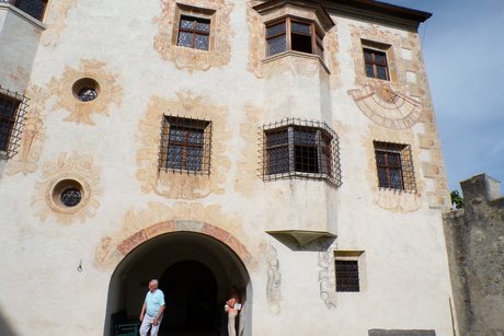 Marianne und Alfred im Weinkeller