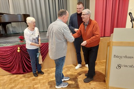 Ehrung Silberne Treueabzeichen Familie Wauri