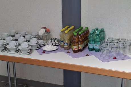 Tisch mit Getränke