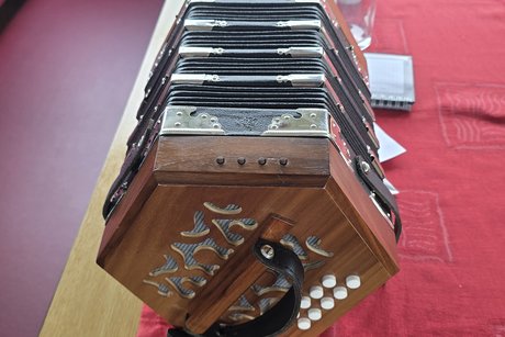 das begleitende Orchester