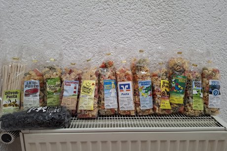 kleine Nudelauswahl verschiedener Formen und Motiven bei Pfalznudel in Gro&szlig;fischlingen