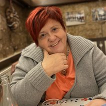 Lisa Waibel, Kassiererin