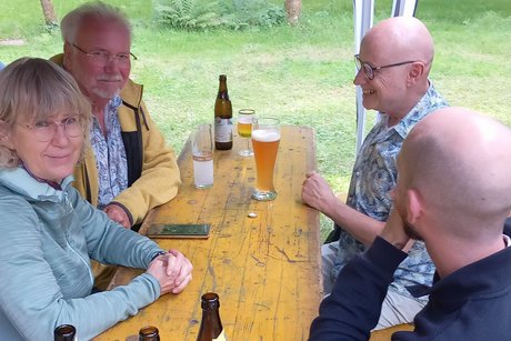 Wor&uuml;ber sich diese Runde wohl so angeregt unterh&auml;lt?