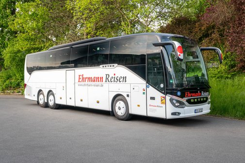 Reisebus der Firma Ehrmann