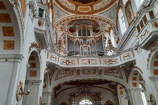 Decke und Empore der Klosterkirche Oberelchingen