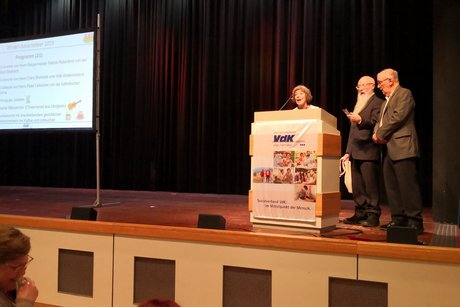 Winter-/Adventsfeier 2025 - Adventssingen mit Pater Liebscher