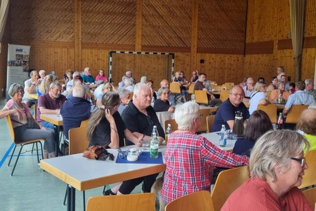 Voll besetzte Halle in Wittenweier
