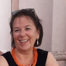 Bernadette Schmitt, Kassenverwalterin