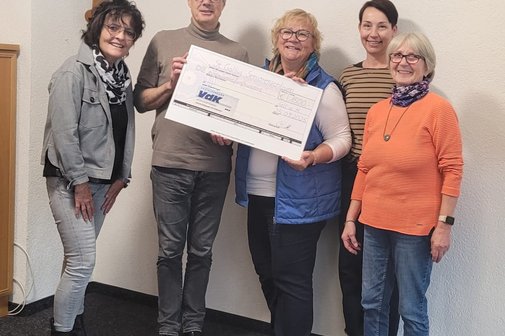 Spendenübergabe an das Sankt Gallus Seniorenzentrum Zell a. H. Martina Heizmann (Heimleitung), Michael Schlosser (Geschäftsleitung), Patricia Nolle, Anja Lehmann, Jutta Killig (VdK OHB)