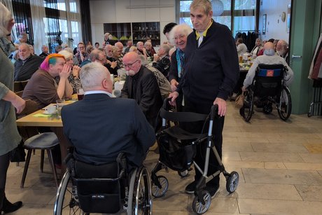 Ehrung des VdK-Mitglied Herr G&uuml;nther Rokasky f&uuml;r seine 40-j&auml;hrige VdK-Mitgliedschaft durch VdK-Bezirksvorsitzenden Joachim Steck