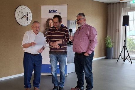 Ehrung 25 Jahre, vl. KV Reinhard Streuber, Steffen Hauser, Vorsitzender Erich Weik