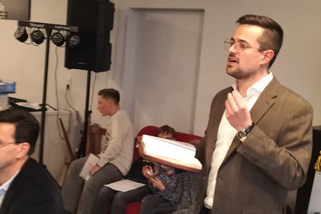 Herr B&uuml;rgin h&auml;lt eine Ansprache