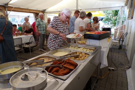 Das Spargelbuffet ist er&ouml;ffnet.