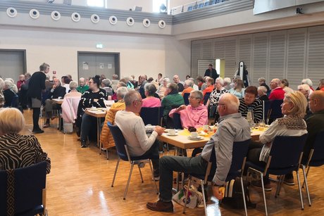 Herbstfest 2024 - Vorstellung des Pflegestützpunkt im Neckar-Odenwald-Kreis durch Frau Scheuermann