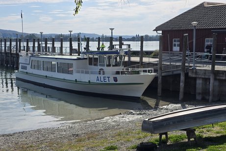 Fahrgastschiff Alet wartet bereits