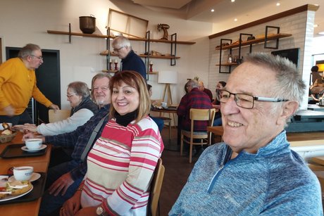 VdK Mitglieder beim gemeinsamen Fr&uuml;hst&uuml;ck