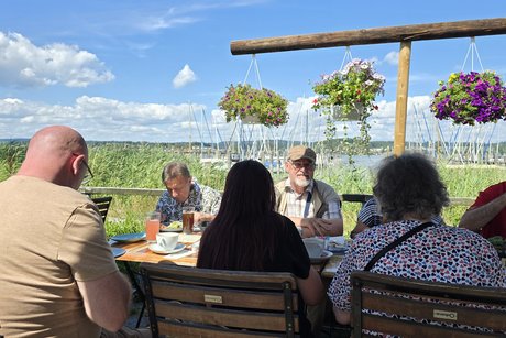 gemütliches Beisammensein Gemütliches Beisammensein im Seeräuber Insel Reichenau