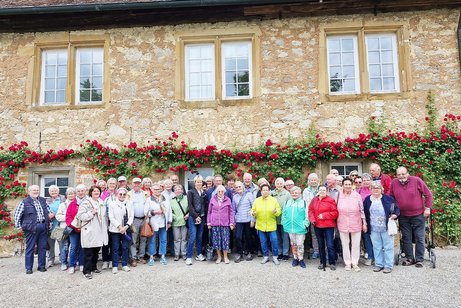 Gruppenbild VdK Ortsverband Unterguppenbach beim Ausflug ins Hohenloher land